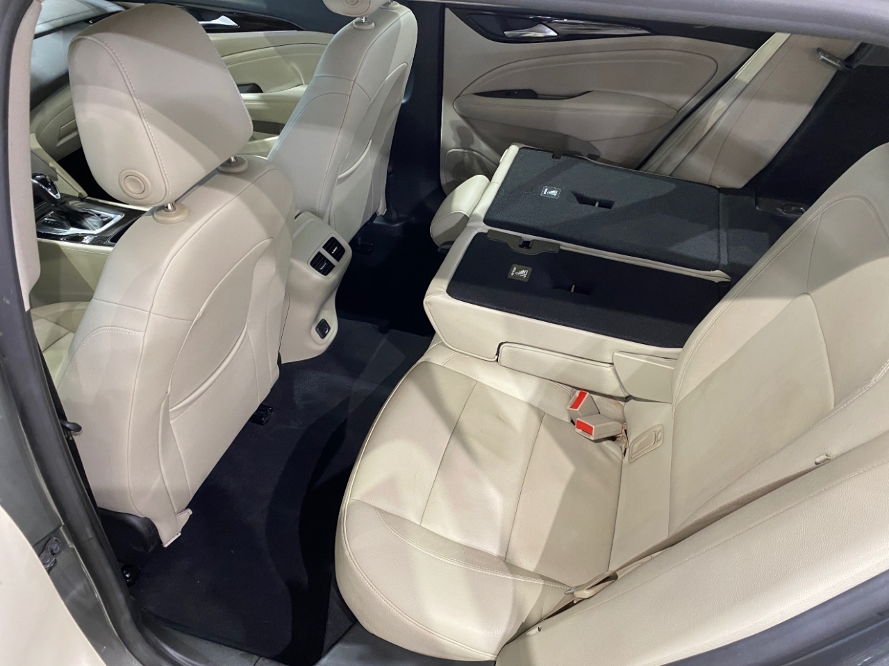 Buick Regal TourX Essence 2019