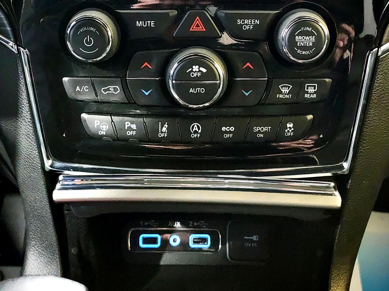 Jeep Grand Cherokee  2021