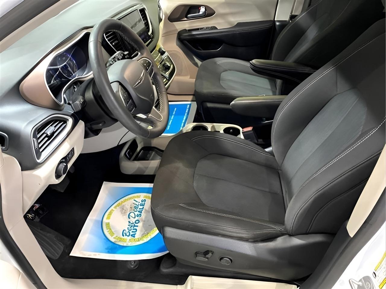 Chrysler Voyager LX 2022