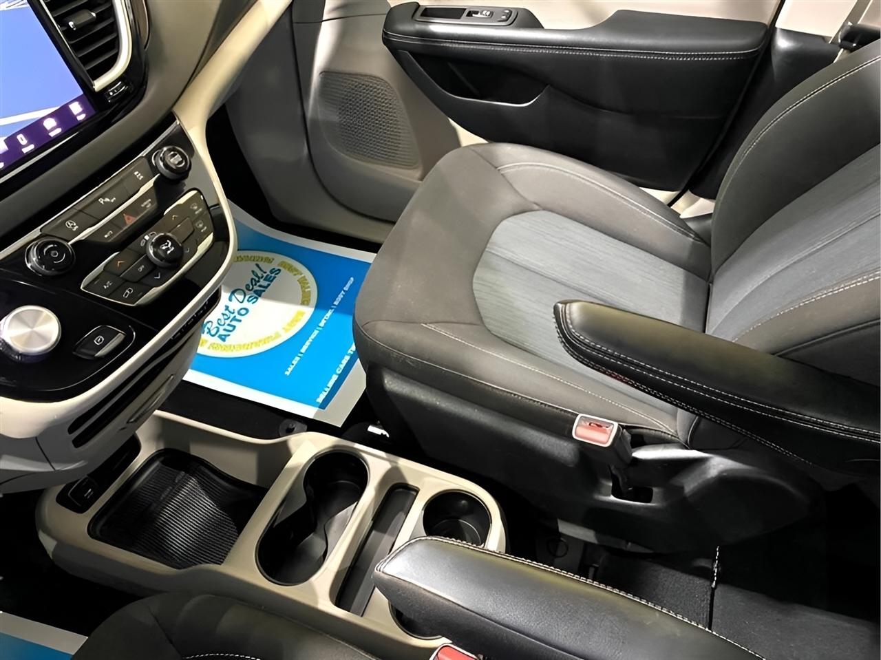 Chrysler Voyager LX 2022