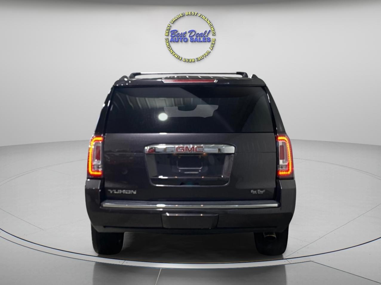 GMC Yukon Denali 4WD 2018