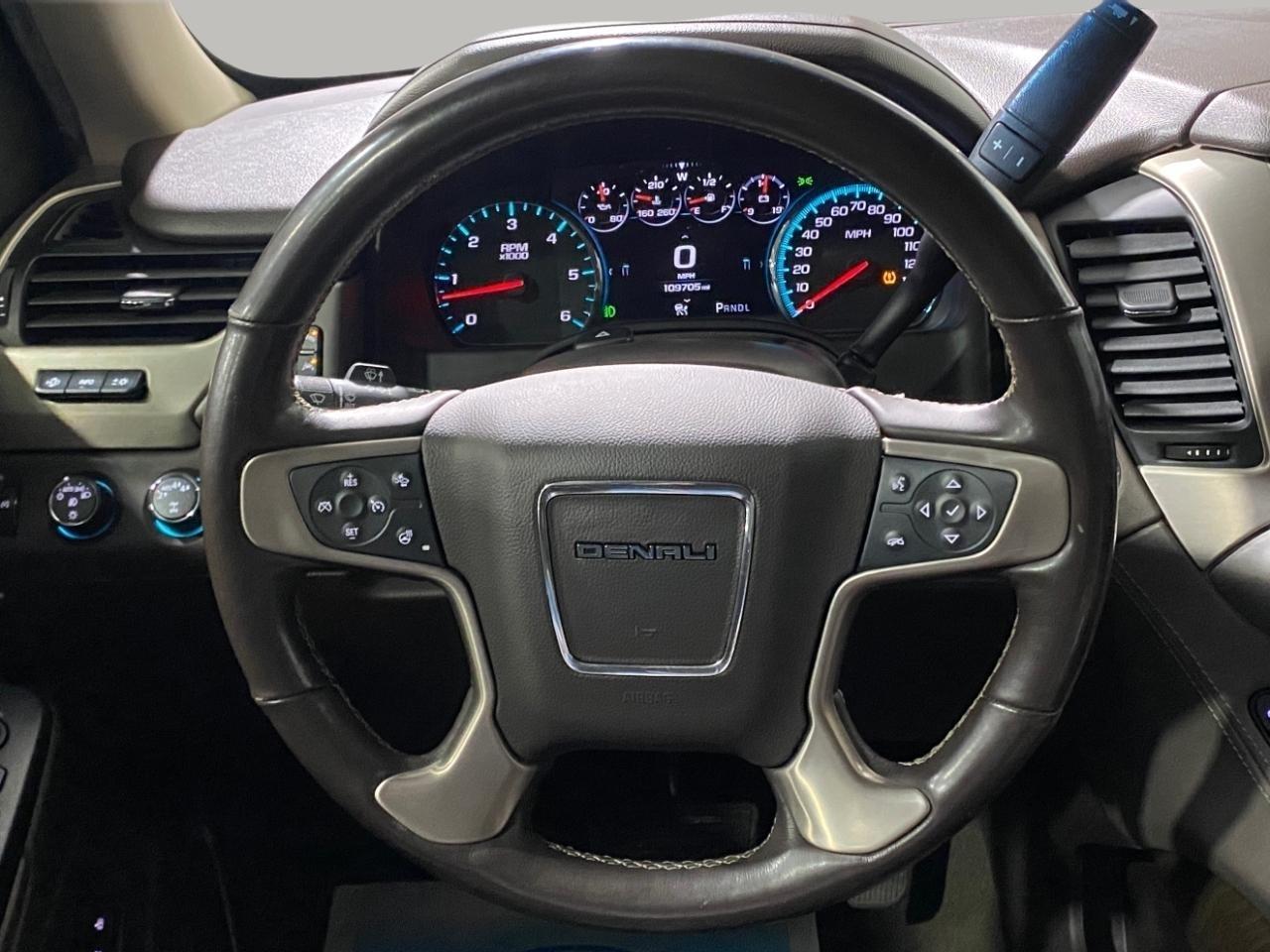 GMC Yukon Denali 4WD 2018