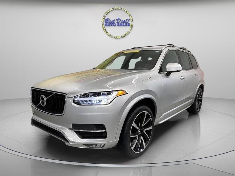 2018 Volvo XC90 T6 Momentum AWD