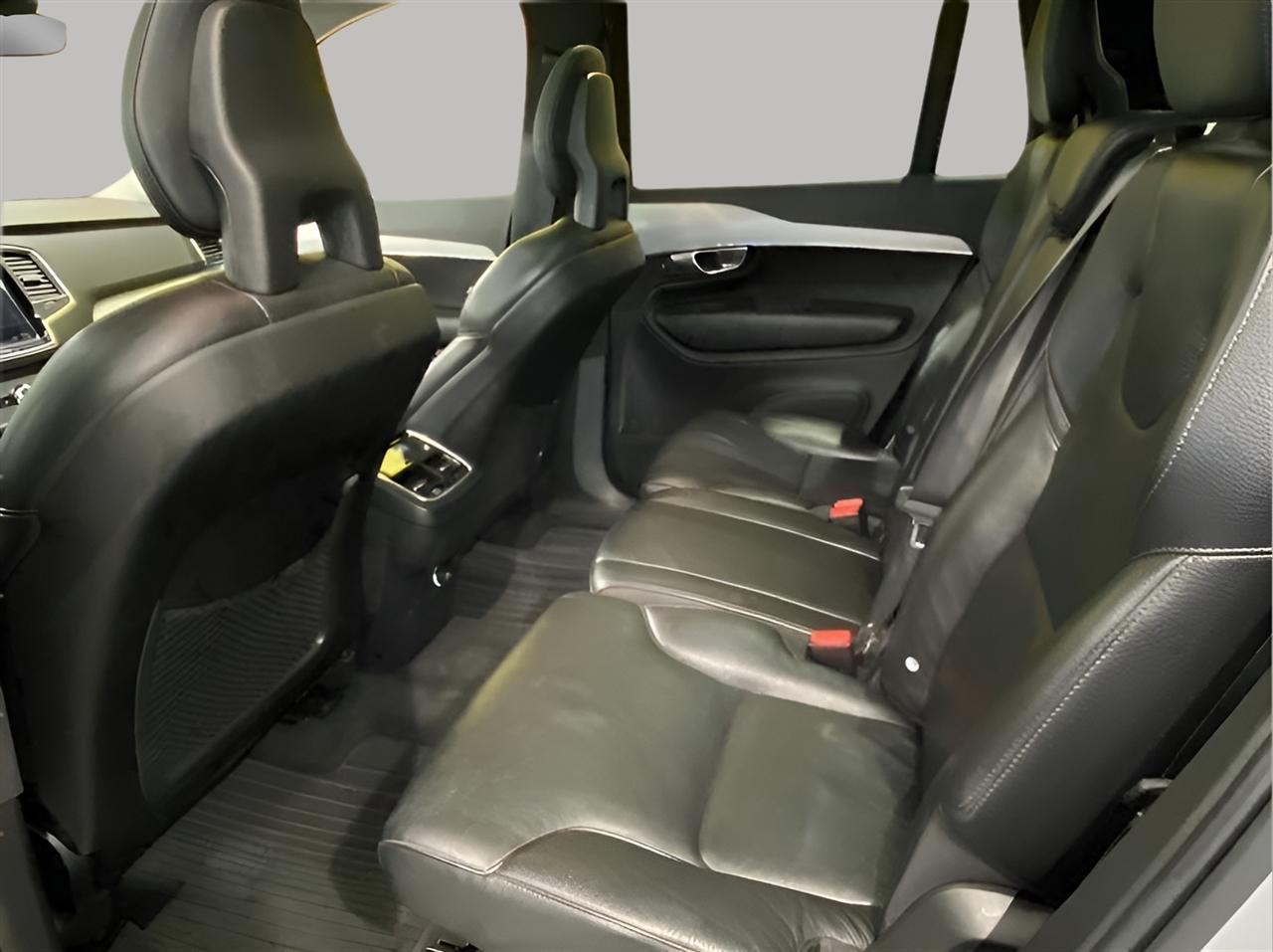 Volvo XC90 T6 Momentum AWD 2018