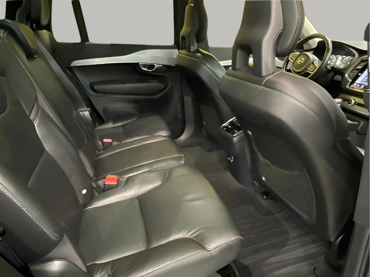 Volvo XC90 T6 Momentum AWD 2018