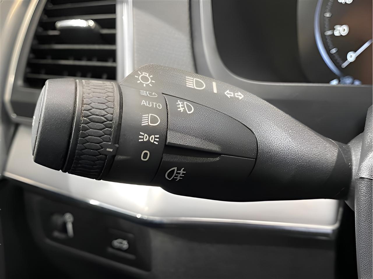 Volvo XC90 T6 Momentum AWD 2018