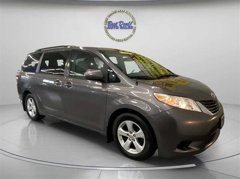Toyota Sienna LE FWD 8-Passenger V6 2014