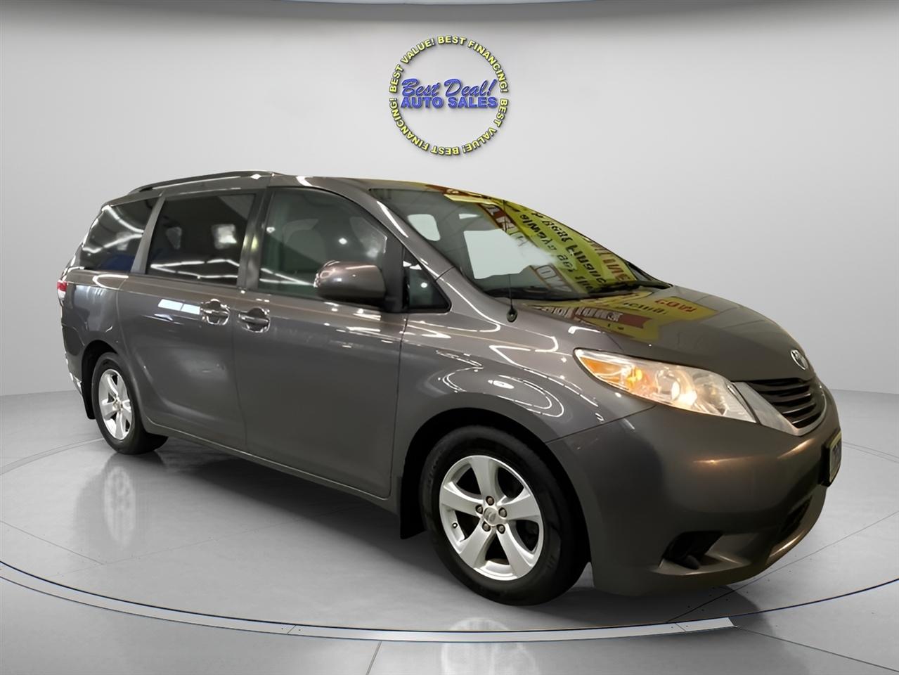 Toyota Sienna LE FWD 8-Passenger V6 2014