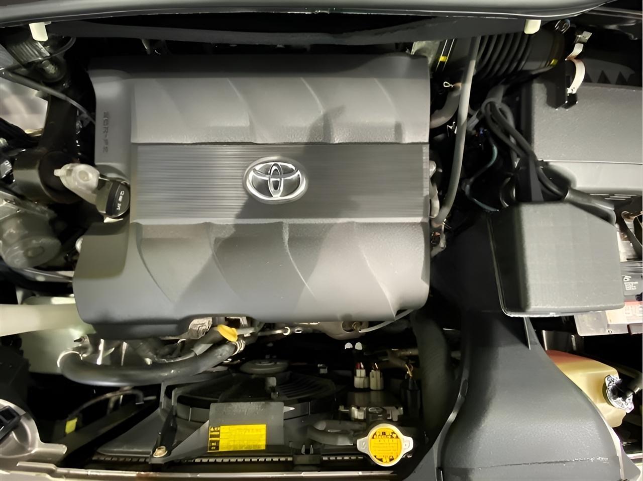 Toyota Sienna LE FWD 8-Passenger V6 2014