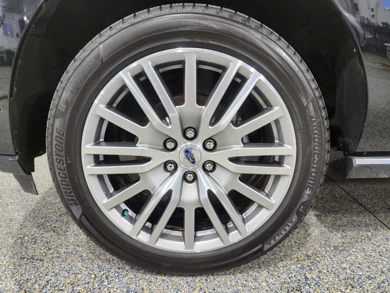 Ford Expedition Max Platinum 4D SUV 4WD 2022