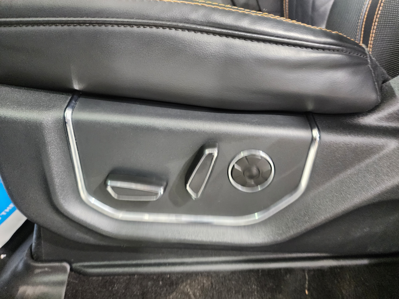 Ford Expedition Max Platinum 4D SUV 4WD 2022