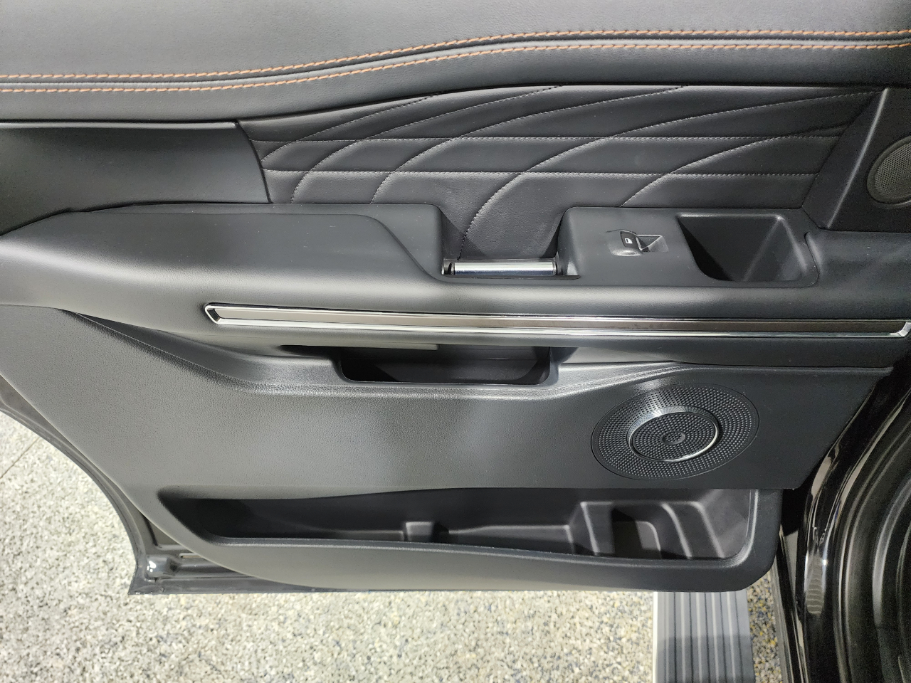 Ford Expedition Max Platinum 4D SUV 4WD 2022