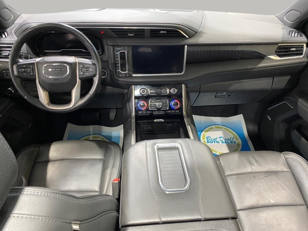 GMC Yukon XL Denali 4WD 2022