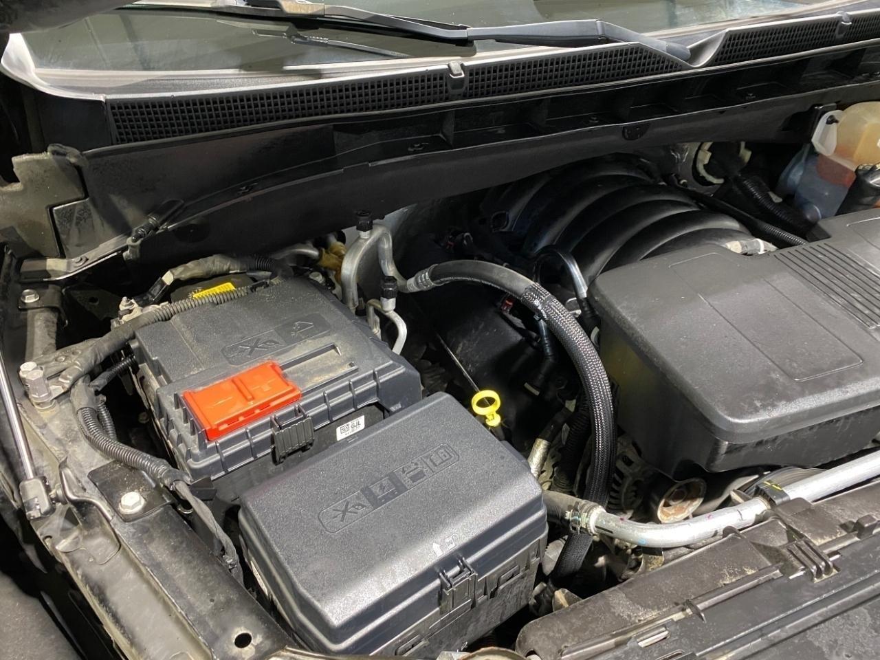 GMC Yukon XL Denali 4WD 2022