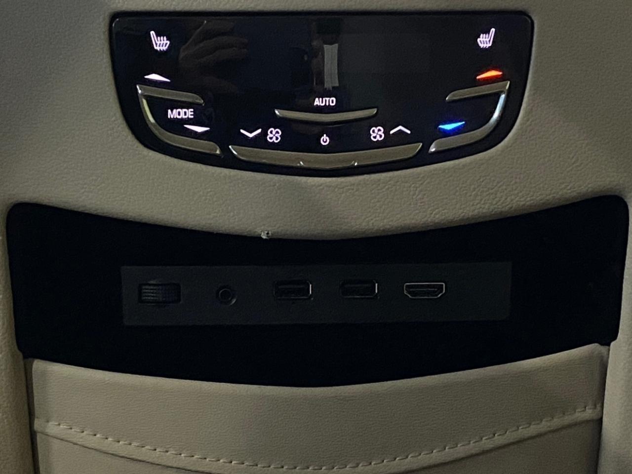 Cadillac Escalade Premium Luxury AWD 2020