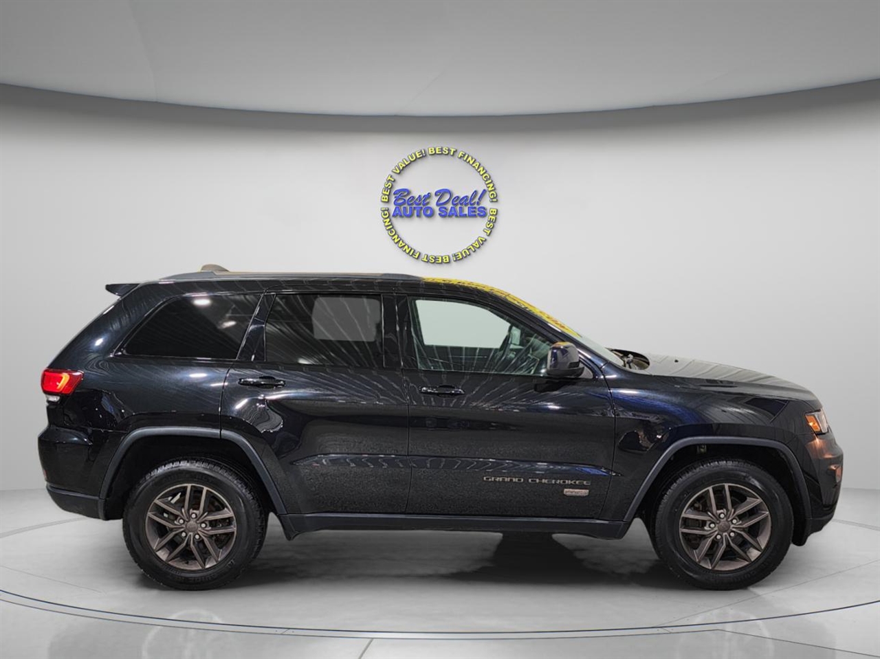 Jeep Grand Cherokee  2016