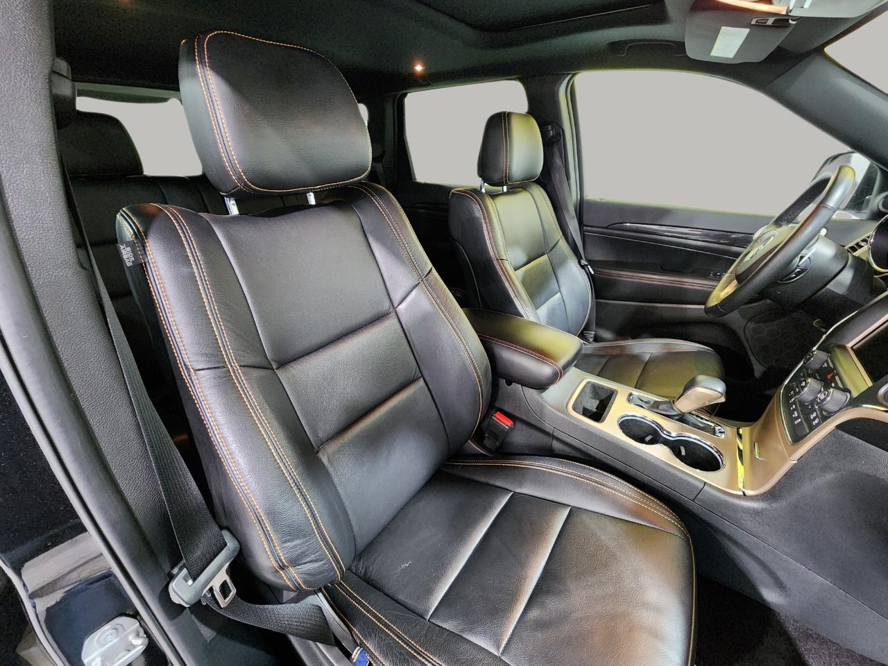 Jeep Grand Cherokee  2016