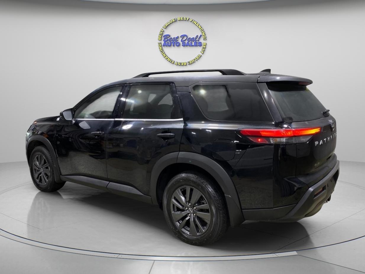 Nissan Pathfinder SV 4WD 2022