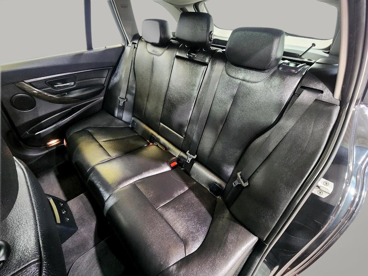 BMW 3-Series Sport Wagon 328xi 2015