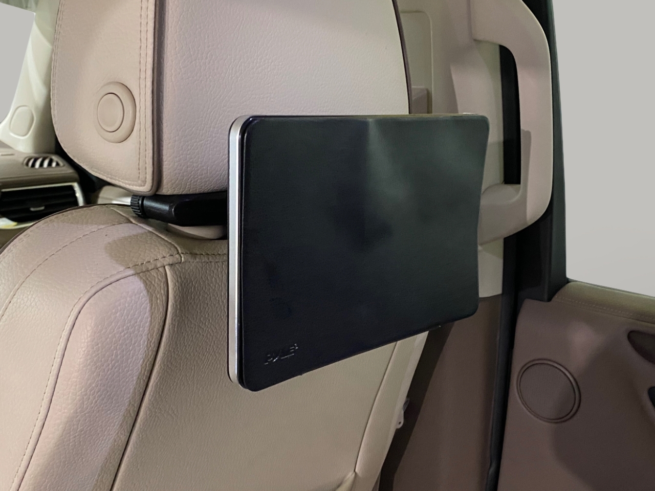 GMC Yukon Denali 4WD 2021