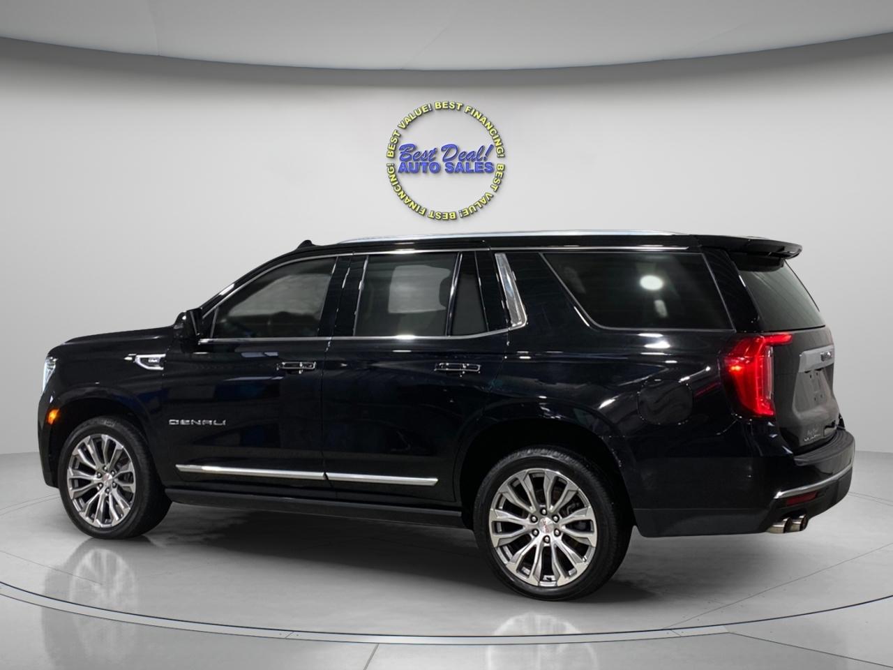 GMC Yukon Denali 4WD 2021