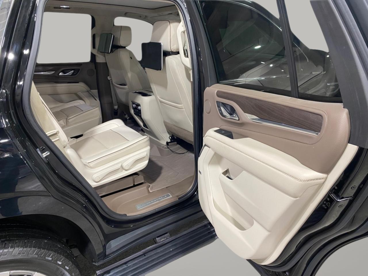 GMC Yukon Denali 4WD 2021