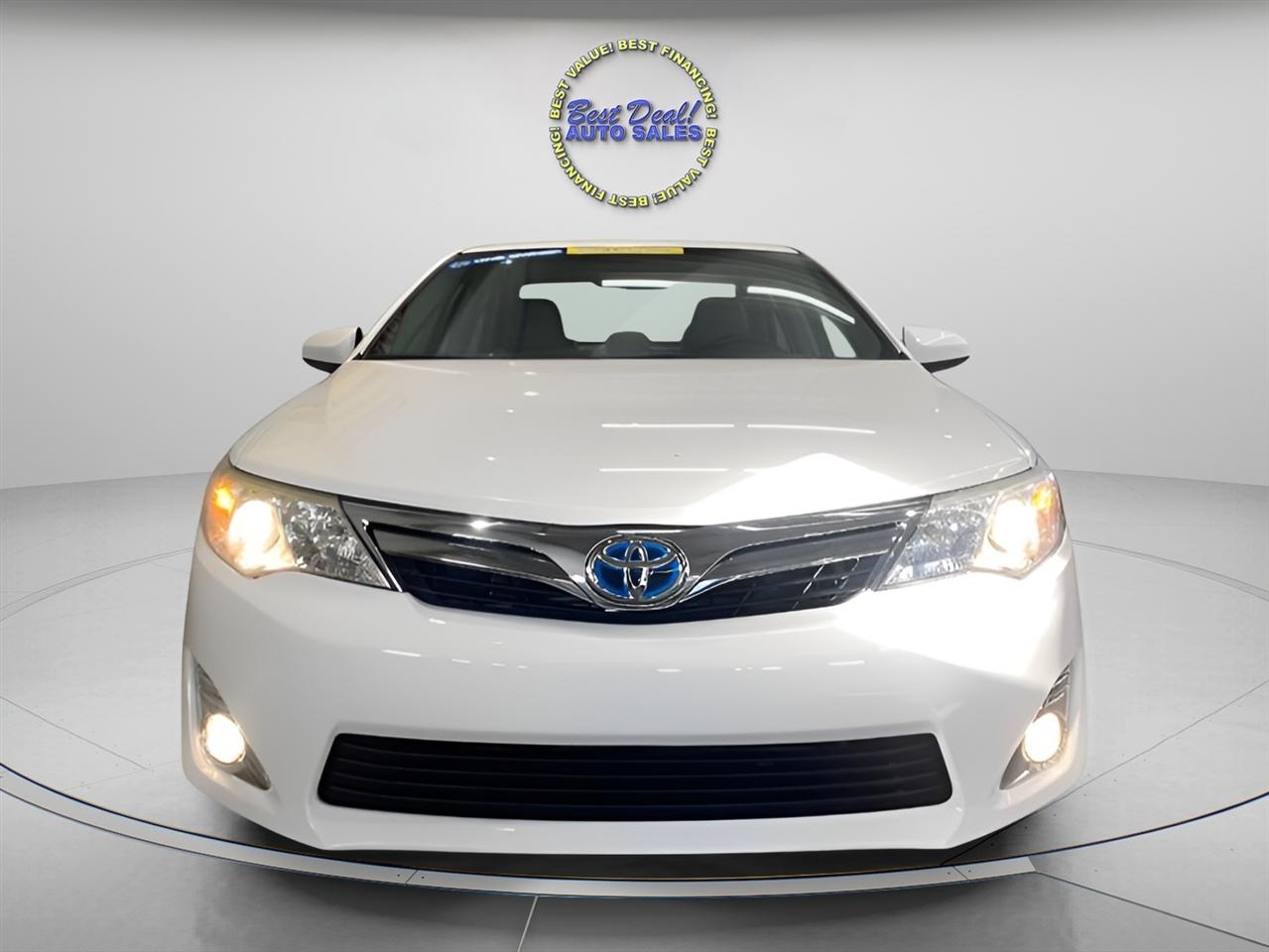 Toyota Camry Hybrid XLE 2012