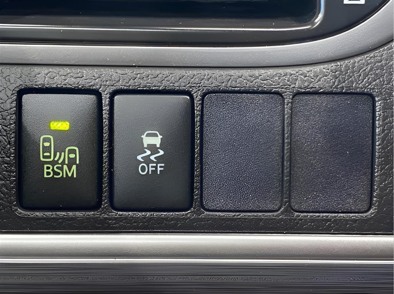 Toyota Camry Hybrid XLE 2012