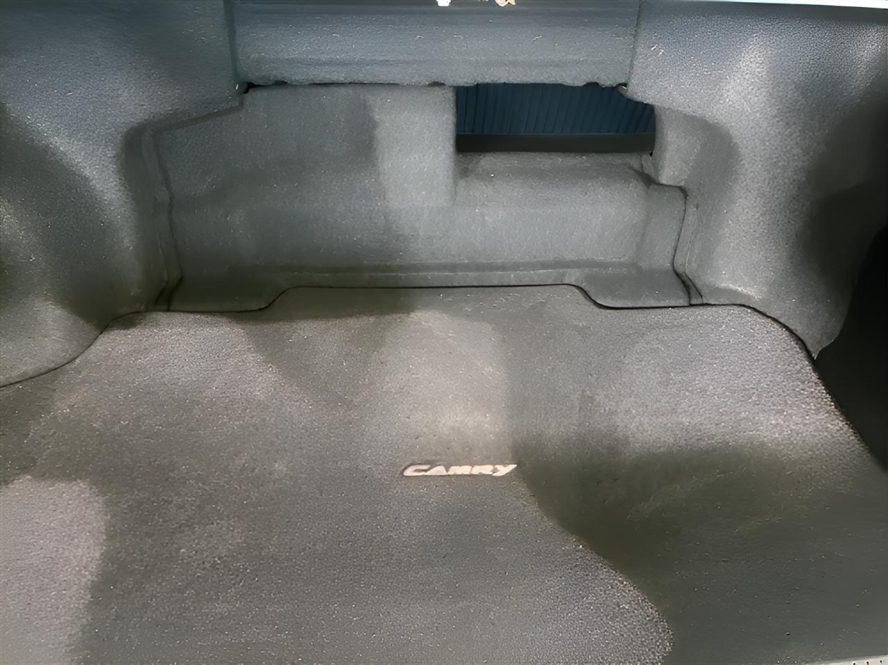 Toyota Camry Hybrid XLE 2012