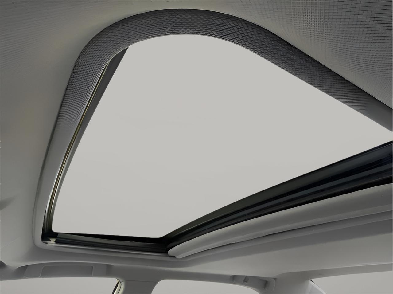 Toyota Camry Hybrid XLE 2012