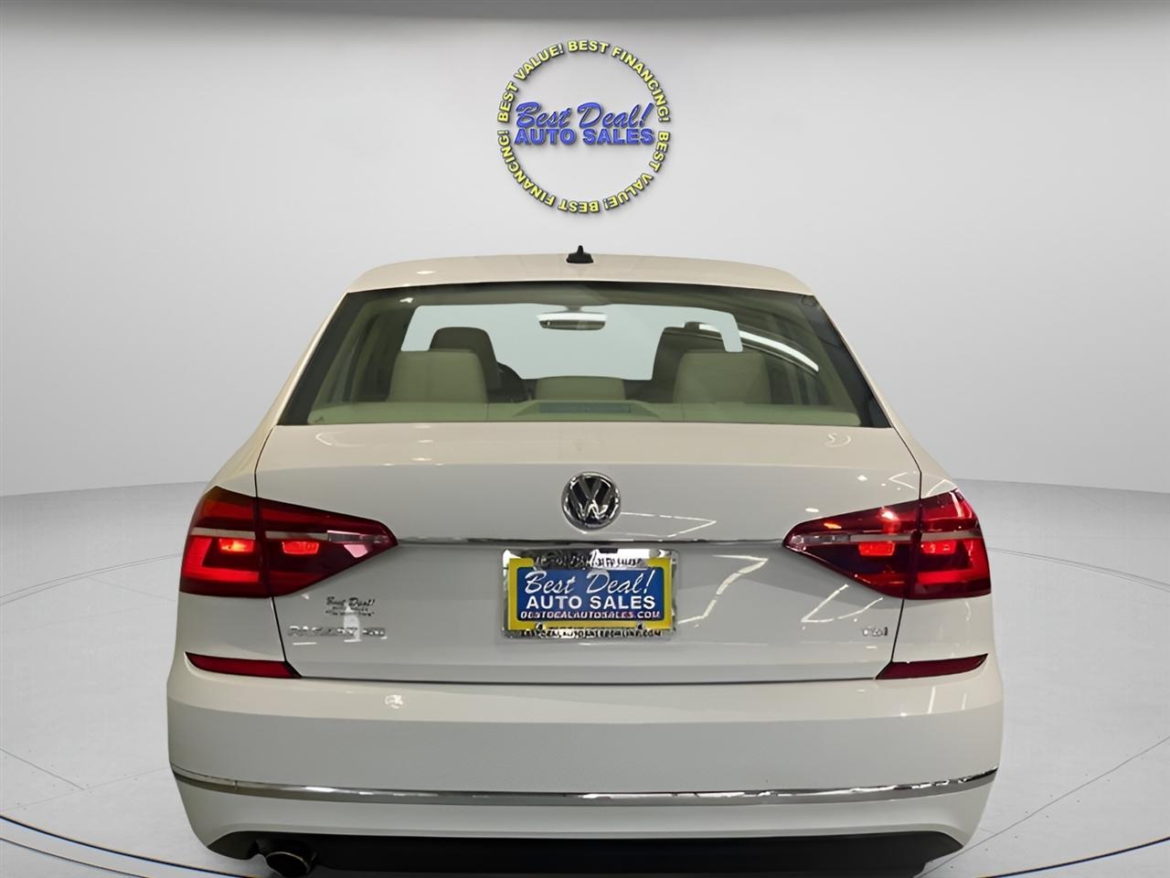 Volkswagen Passat SE 2018