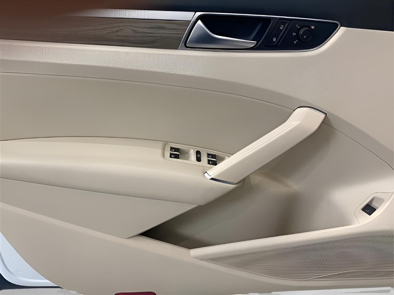 Volkswagen Passat SE 2018