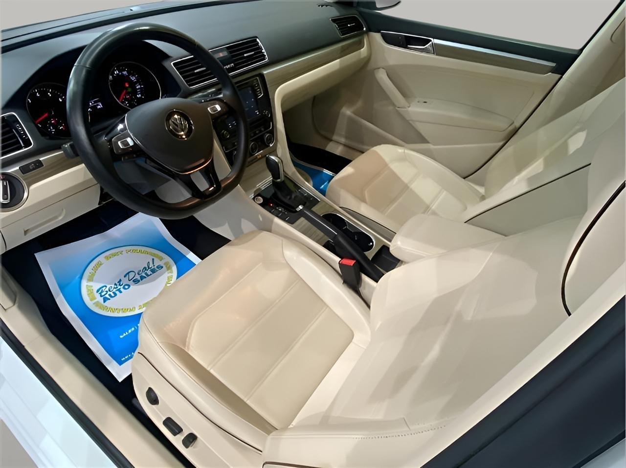 Volkswagen Passat SE 2018