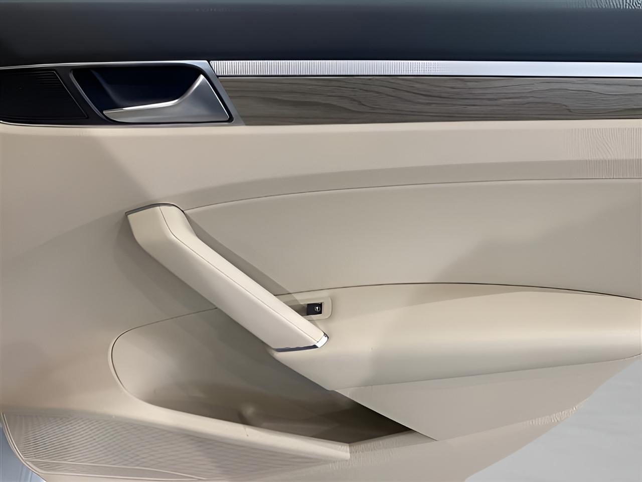 Volkswagen Passat SE 2018