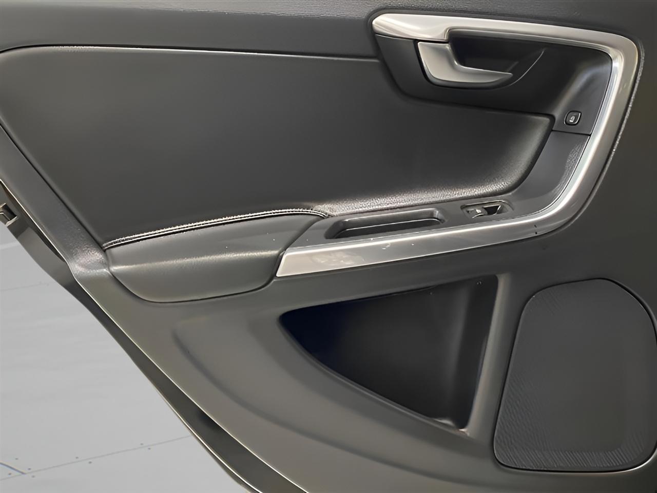 Volvo V60 T5 Premier AWD 2016