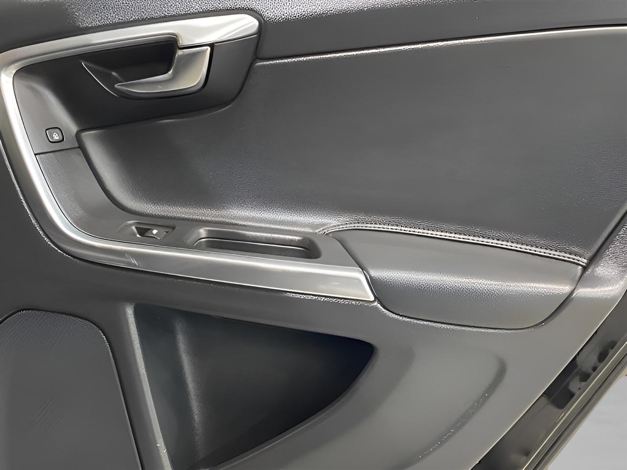 Volvo V60 T5 Premier AWD 2016