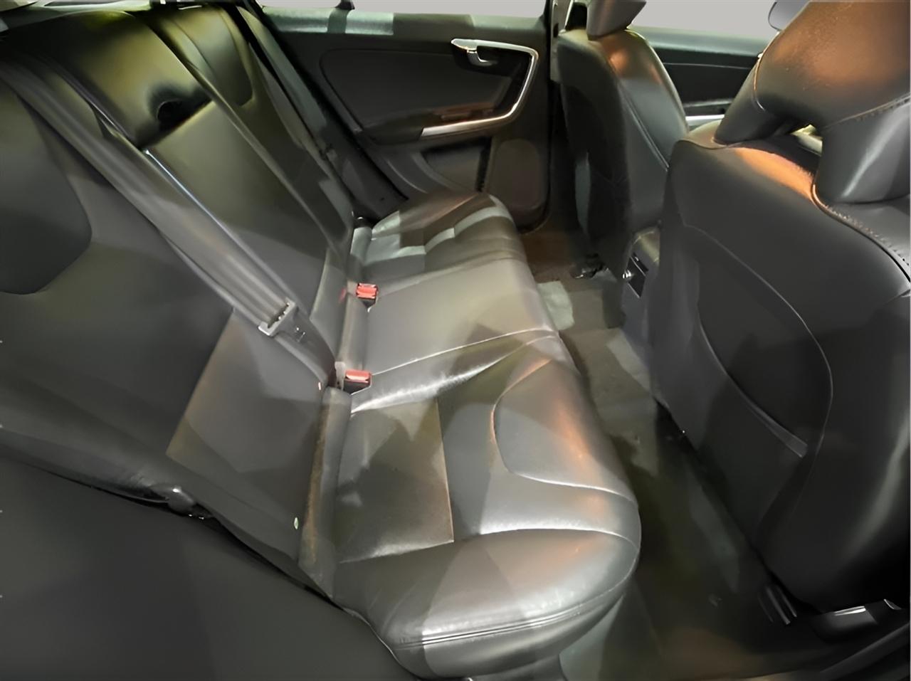 Volvo V60 T5 Premier AWD 2016