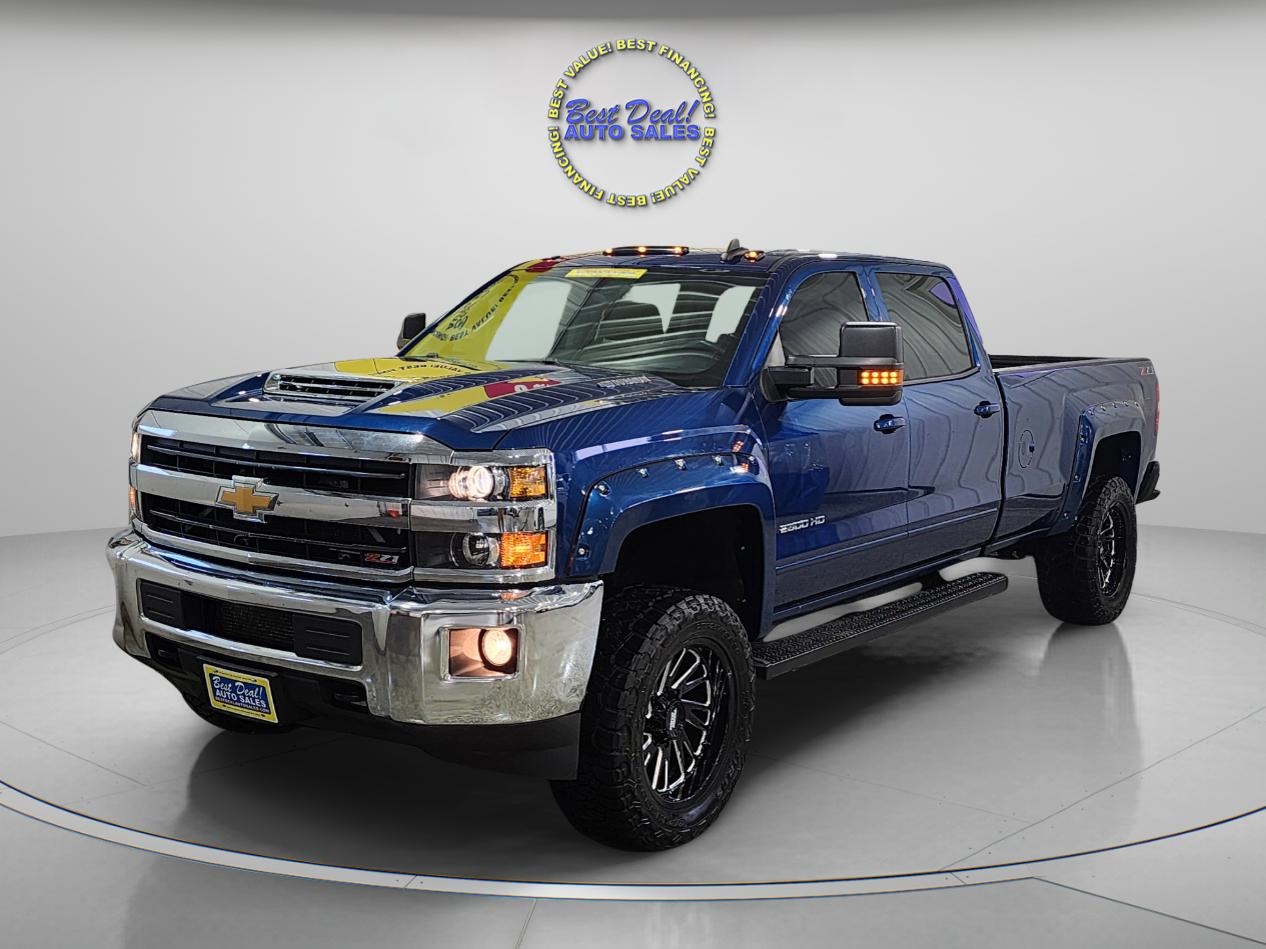 2018 Chevrolet Silverado 2500HD 4X4 LT 4DR CREW CAB SB PICKUP