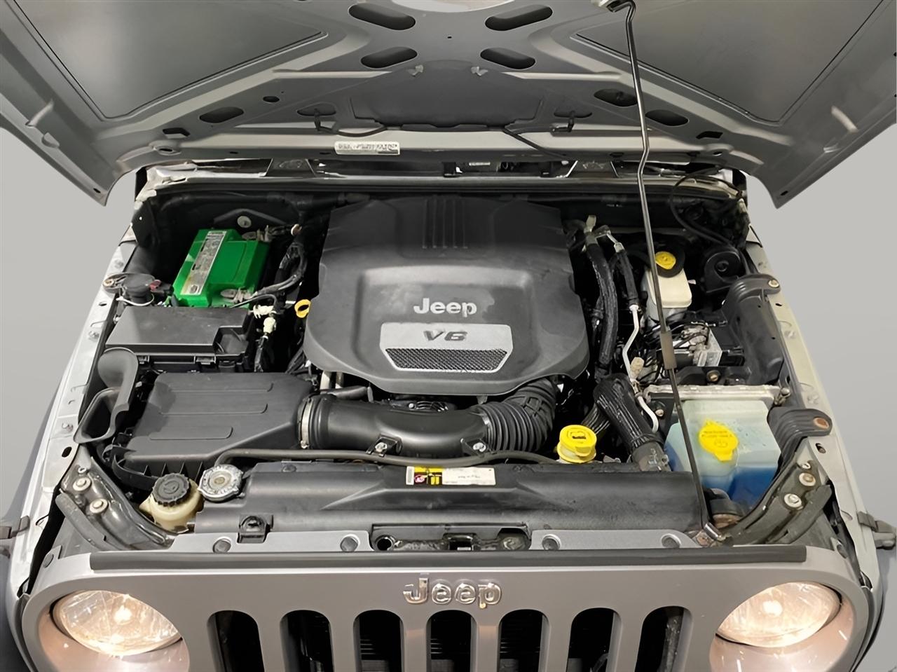 Jeep Wrangler Unlimited Sport 4WD 2015