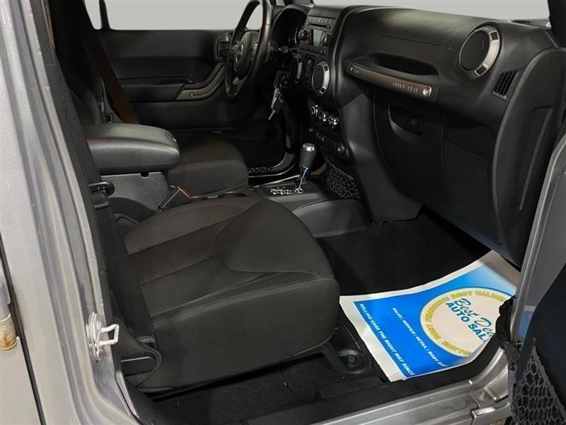 Jeep Wrangler Unlimited Sport 4WD 2015