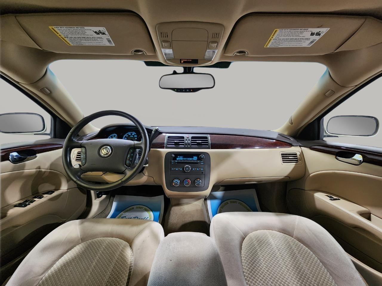 Buick Lucerne  2011
