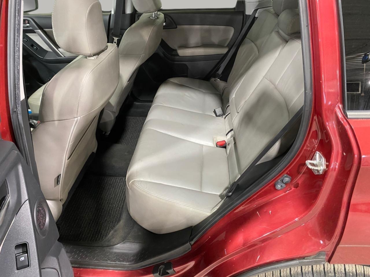 Subaru Forester 2.5i Touring 2015