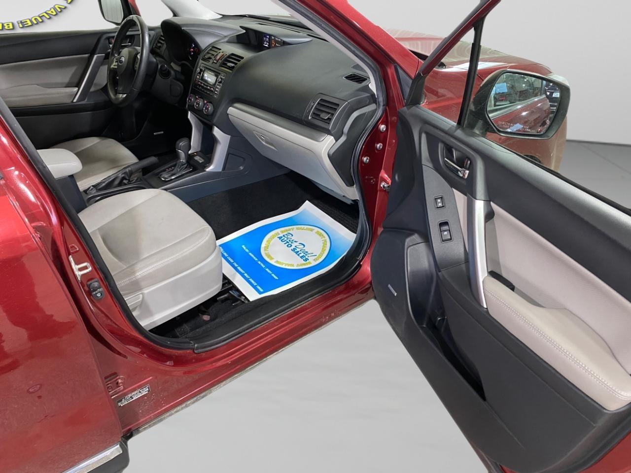 Subaru Forester 2.5i Touring 2015