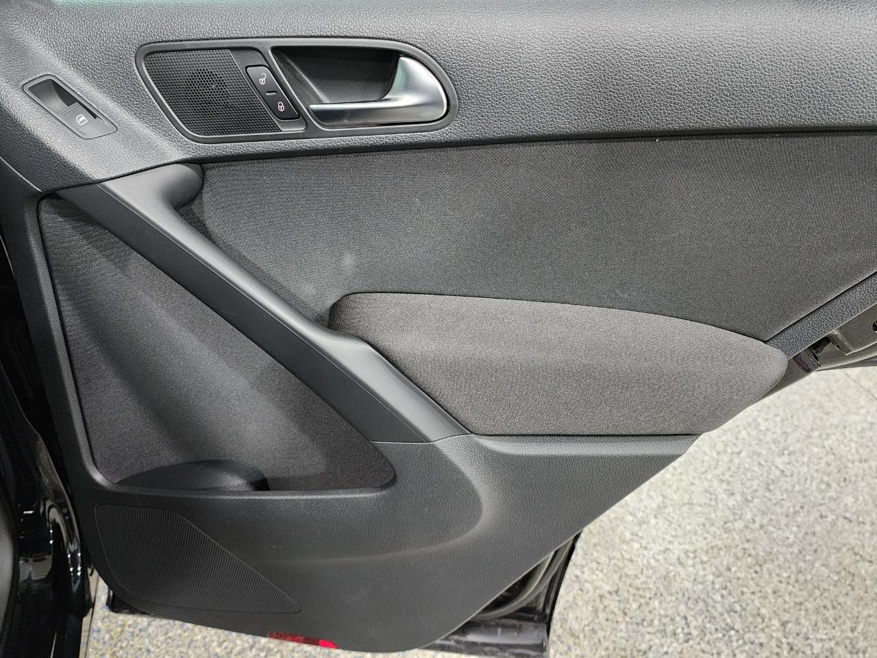 Volkswagen Tiguan  2013