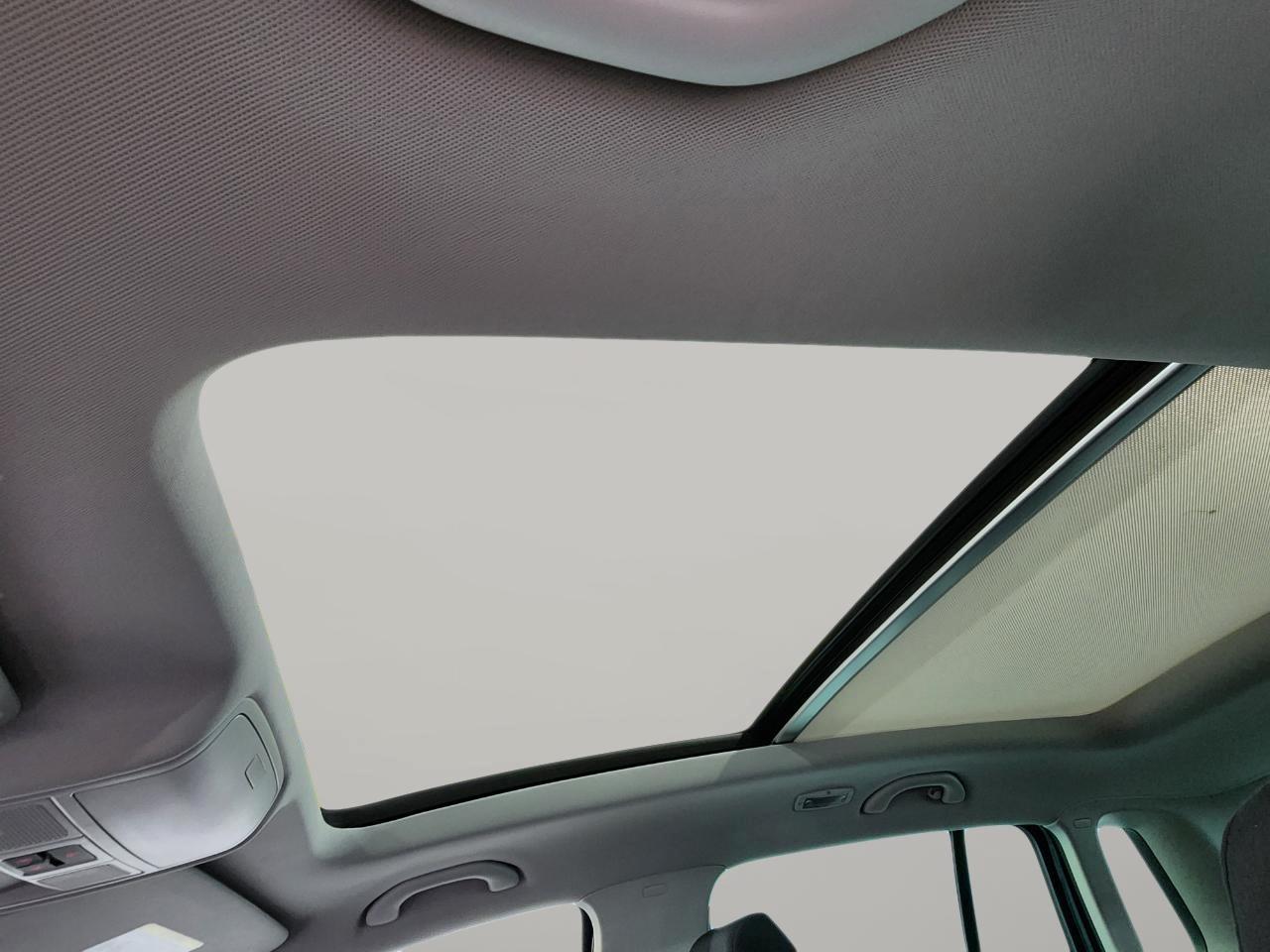 Volkswagen Tiguan  2013