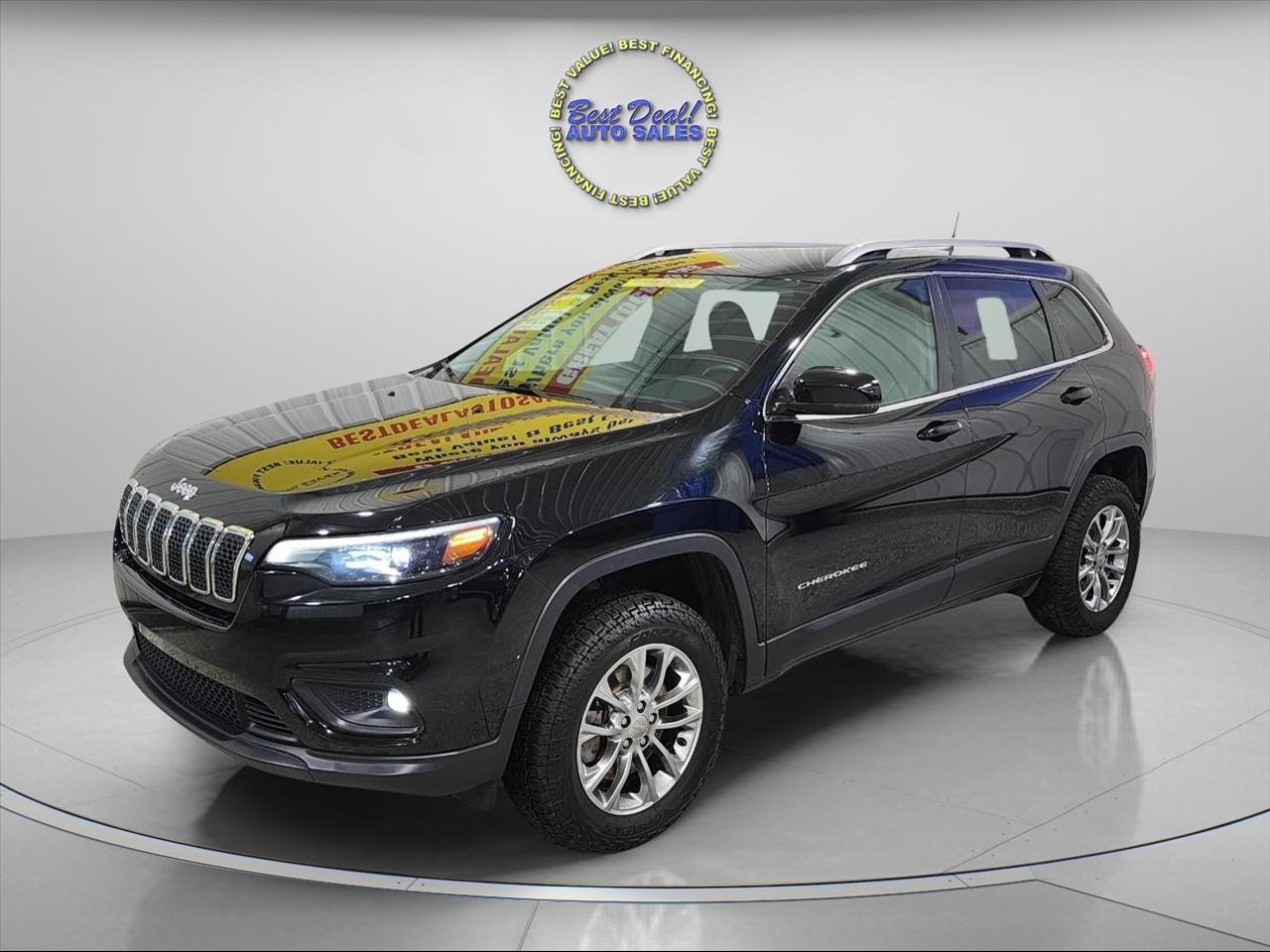 2019 Jeep Cherokee Latitude Plus 4WD 4DR SUV