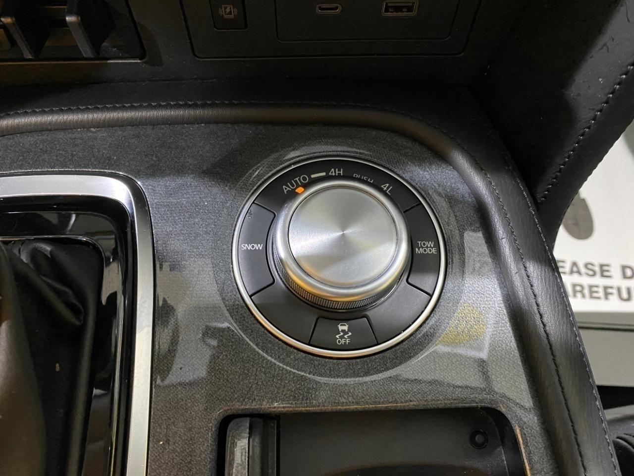 Nissan Armada SV AWD 2021