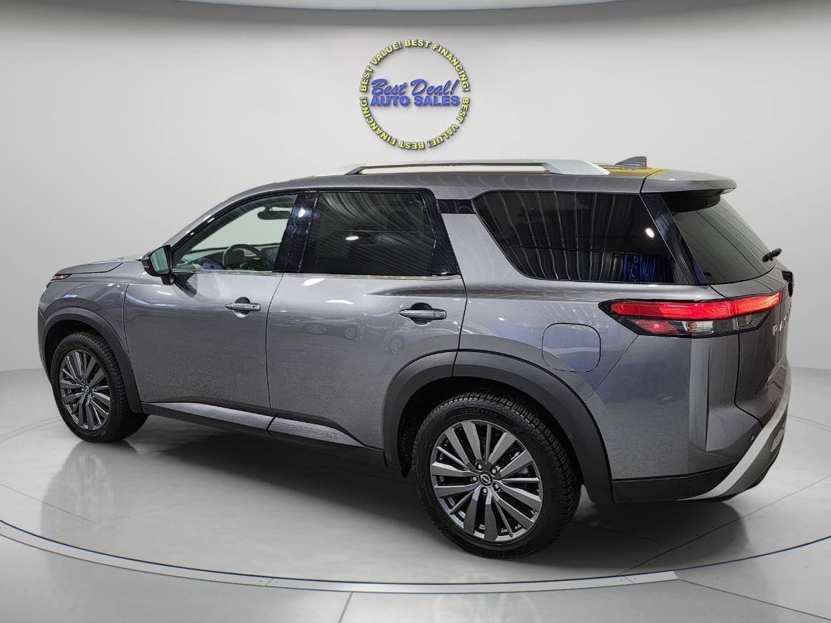 Nissan Pathfinder  2024