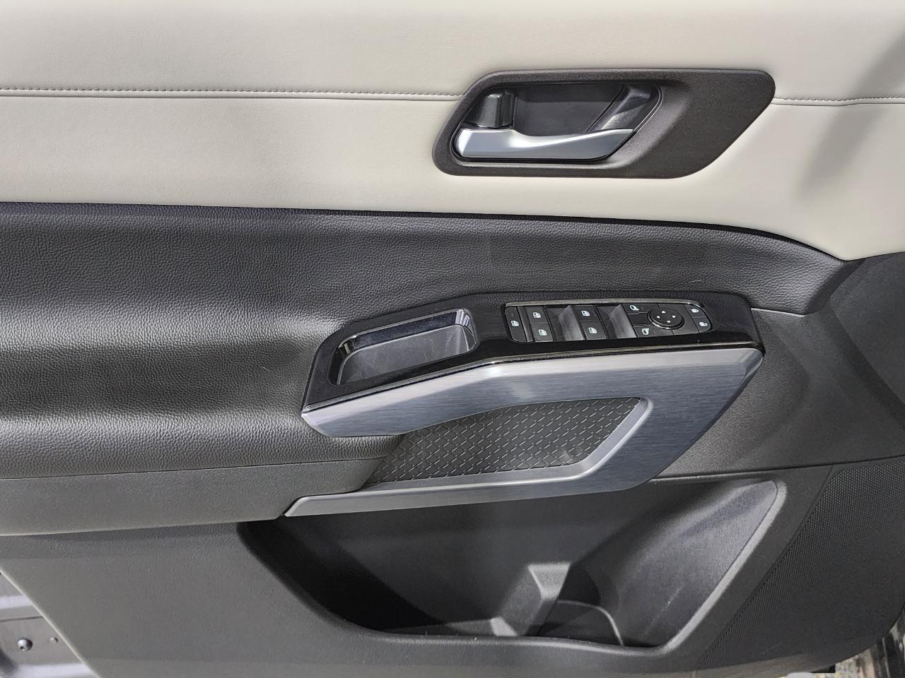 Nissan Pathfinder  2024