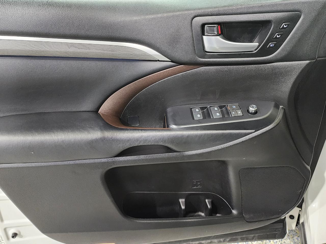 Toyota Highlander  2018